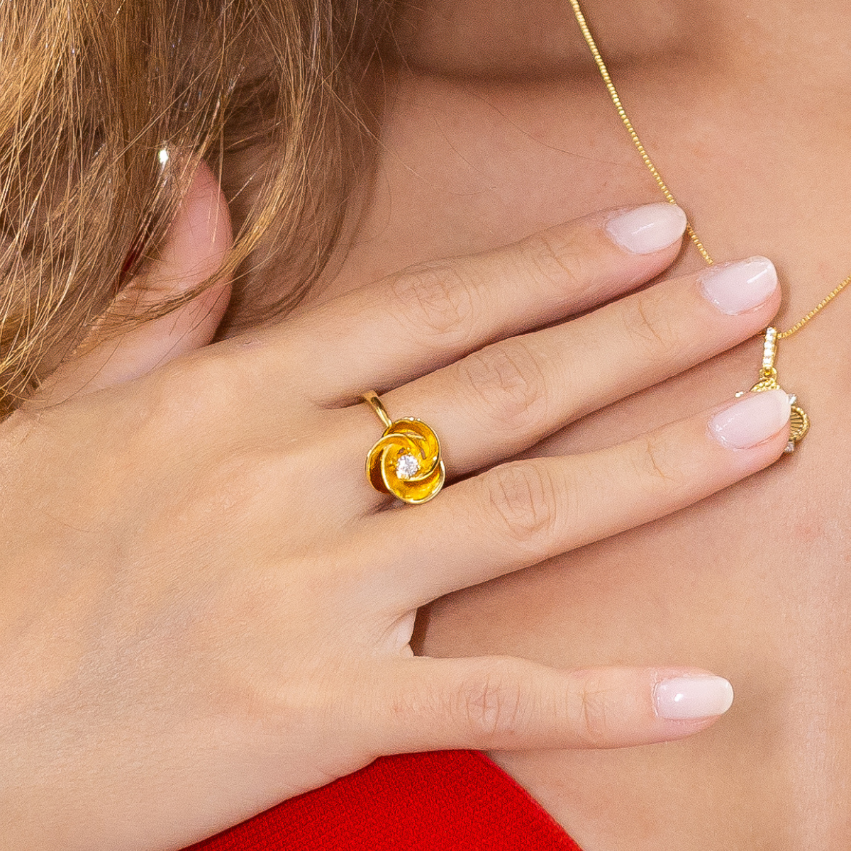 Anel Feminino Flor Cravejado com Zircônia Banhado em Ouro 18K