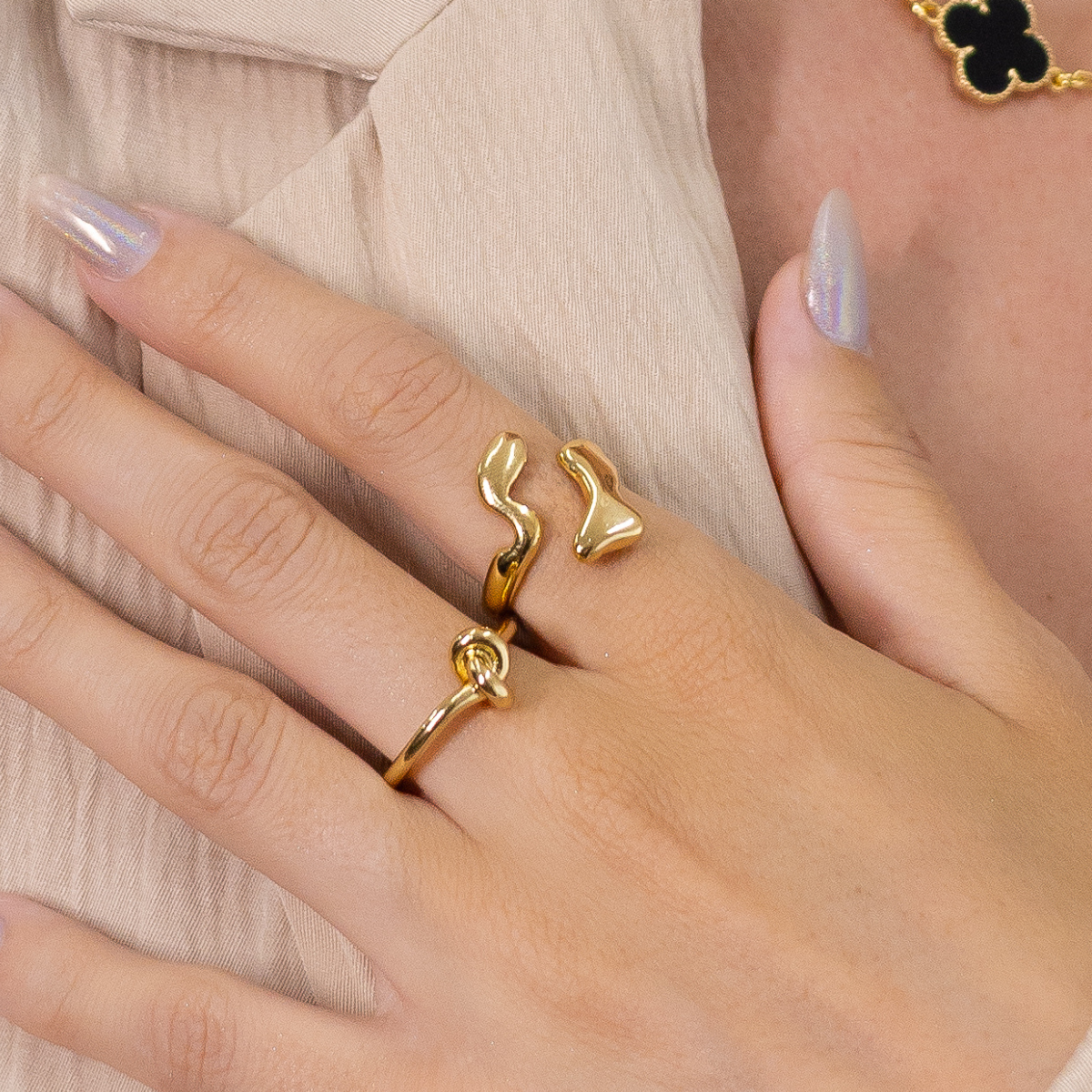 Anel Feminino Nó Banhado em Ouro 18K