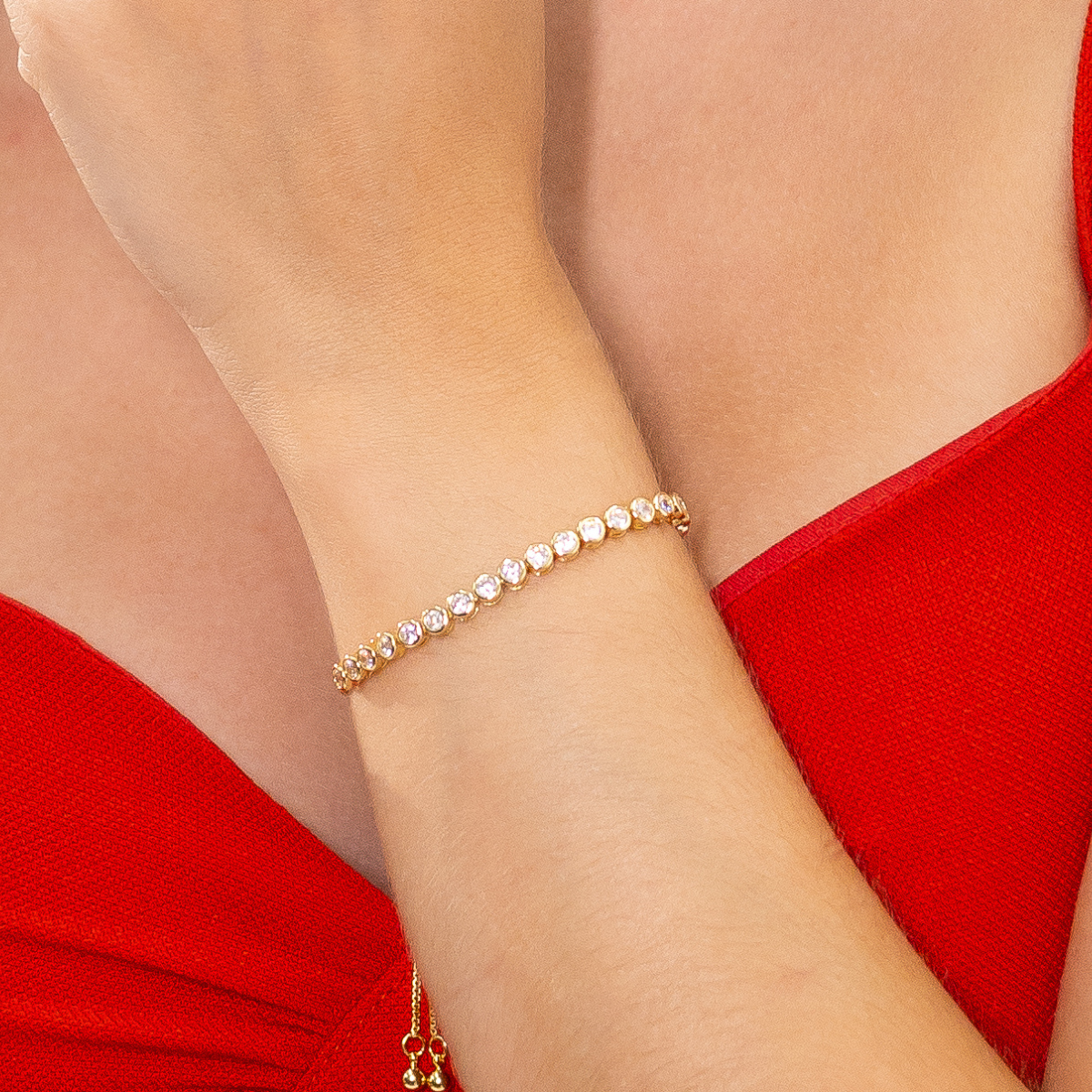 Pulseira Feminina Premium Pontos de Luz Cravejada com Zircônias Banhado em Ouro 18K