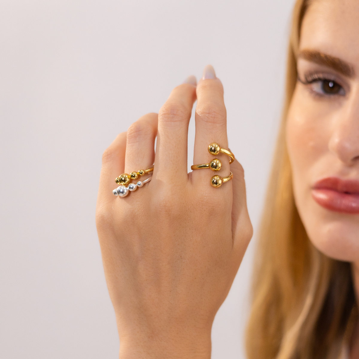 Anel Feminino Bolas Banhado em Ouro 18K